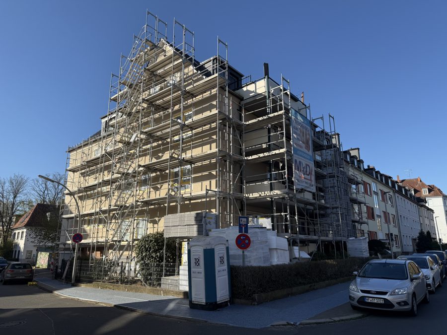 Mehrfamilienhaus mit 13 Wohneinheiten