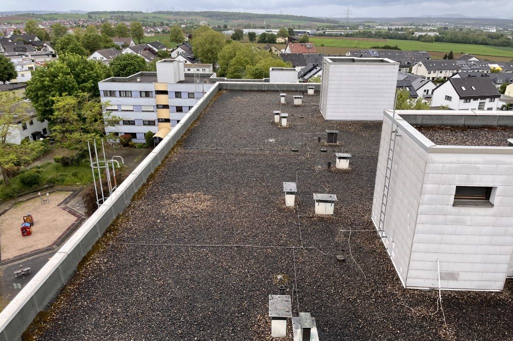 Flachdach im Bestand vor der Maßnahme
